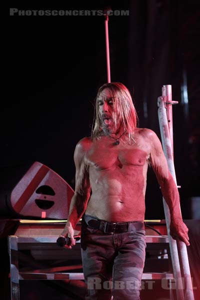 IGGY POP - 2017-07-06 - BELFORT - Presqu'ile de Malsaucy - Grande Scene - 